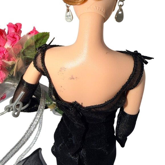 1998 40th Anniversary Barbie Doll #21384 Collector Edition Black Gown Roses - Picture 9 of 10